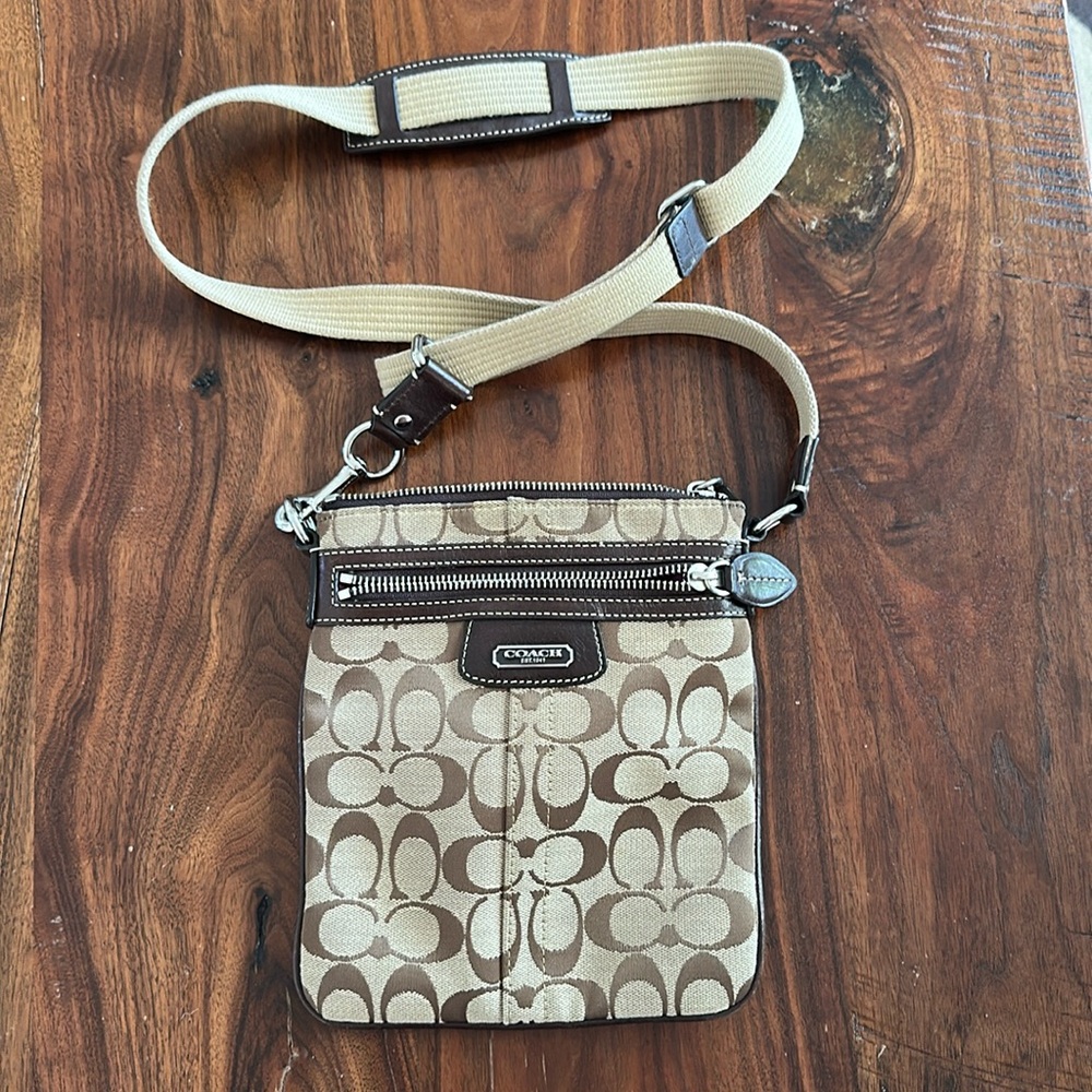 Coach cross body, gently used
